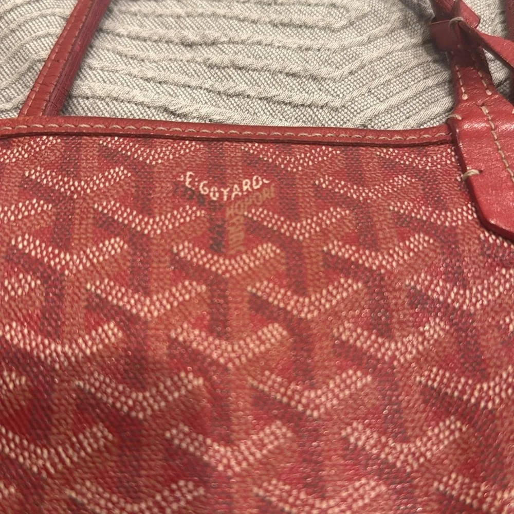 Authentic Goyard St. Louis Red Tote PM - Picture 3 of 14
